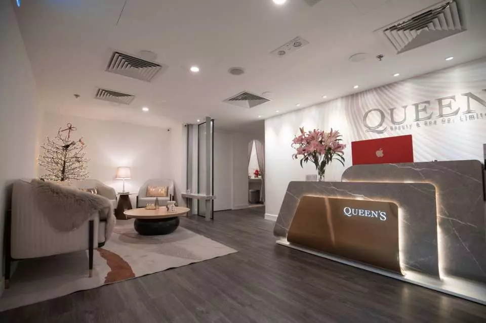 4月6日 3PM 必搶【尖沙咀/銅鑼灣 Queens Beauty Spa 】4月限定 只需HK$198/位 享 120 分鐘皇牌水療式按摩+黃金魚子緊緻面部護理！ 120 分鐘舒壓之旅買一送一，人均 HK$490！